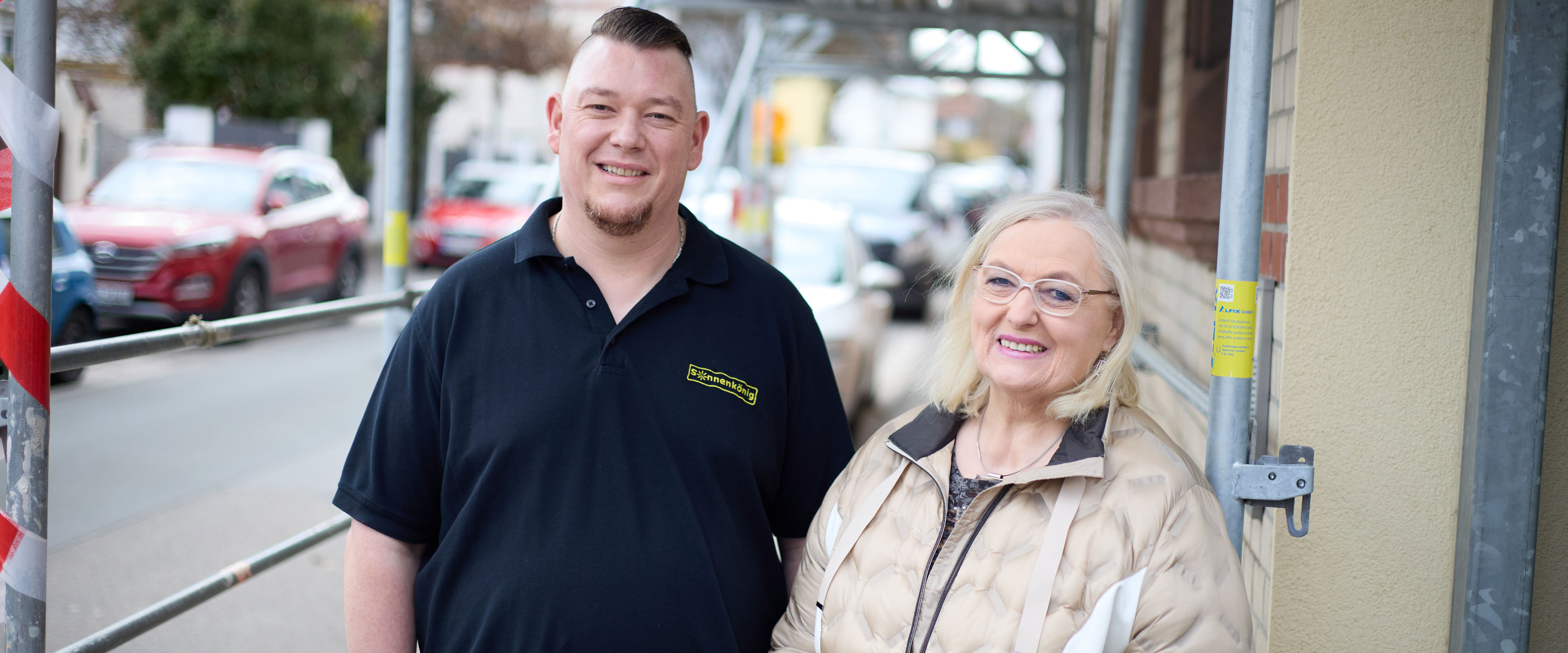 Das Bild zeigt Andy Lawrenz-Rudolph und Brigitte Rudolph von der Firma Sonnenkönig Solar.