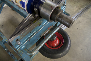 Zylinderwagen: Der Reifen sorgt für einen Mindestabstand