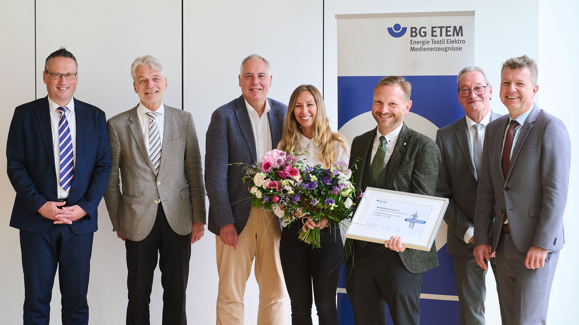 Von links: Marco Wetzel, Jobst Kleineberg, Franz Donner, Stefanie Schnee (Werma Signaltechnik), Christian Vogt (Werma Signaltechnik), Hans-Peter Kern und Jörg Botti. Foto: Stephan Floss